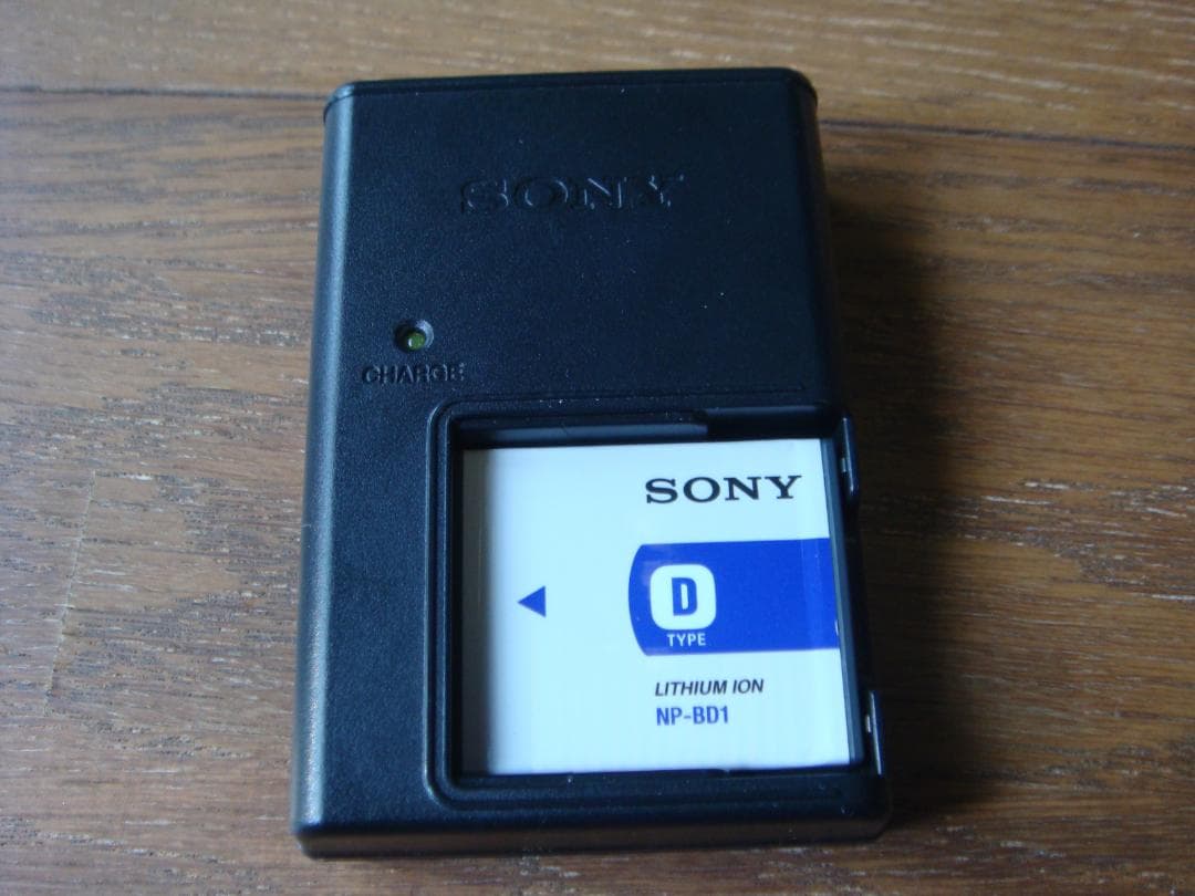 SONY ソニー Cyber-Shot DSC-T2 ブラック　セット　中古