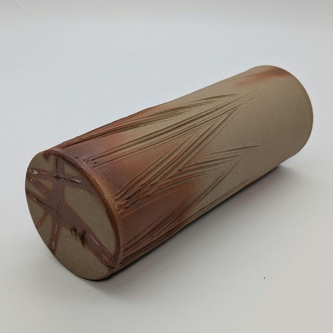 岡山県重要無形文化財 松井與之 備前焼 緋襷花入 共箱共布栞 花器 花瓶 置物