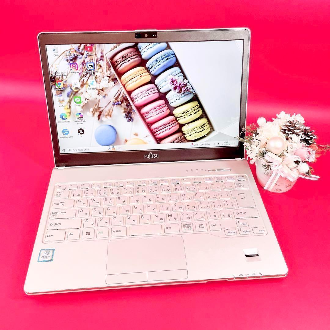 小型軽量❣️初心者おすすめ✨️初期設定済み薄型ノートパソコン白カメラ大容量500GB