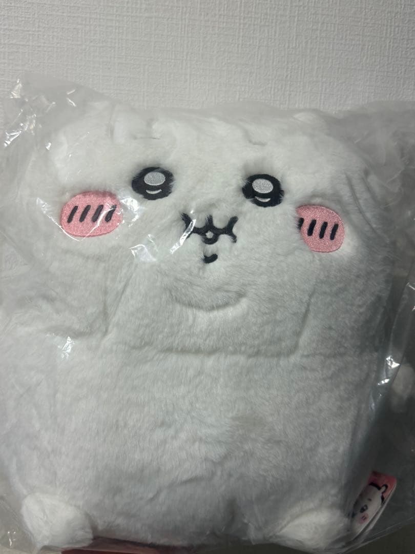 ちいかわ 重め！ぼっちゃり抱っこぬいぐるみ(ちいかわ）