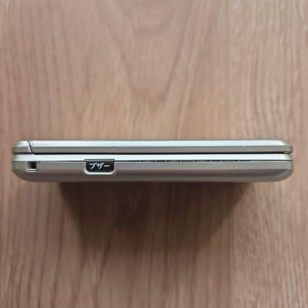 KYF43 かんたんケータイライト シャンパンゴールド 卓上フォルダ２個付き！