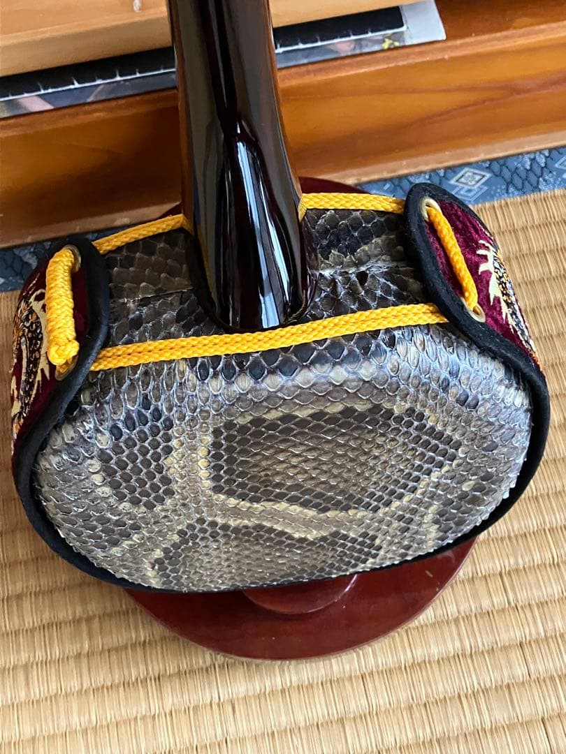 沖縄三線コウタ上質黒檀南風原型本皮一枚張りスンチ塗り期間限定出品