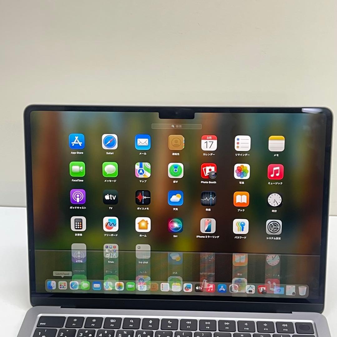 Macbook Air 2022 M2 8GB SSD256GB 13.6インチ