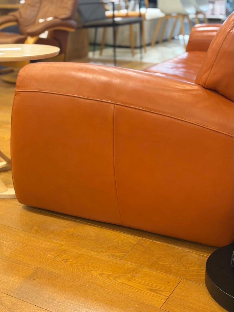 レザーソファ 2人掛け　本革　インカント　イタリア　家具