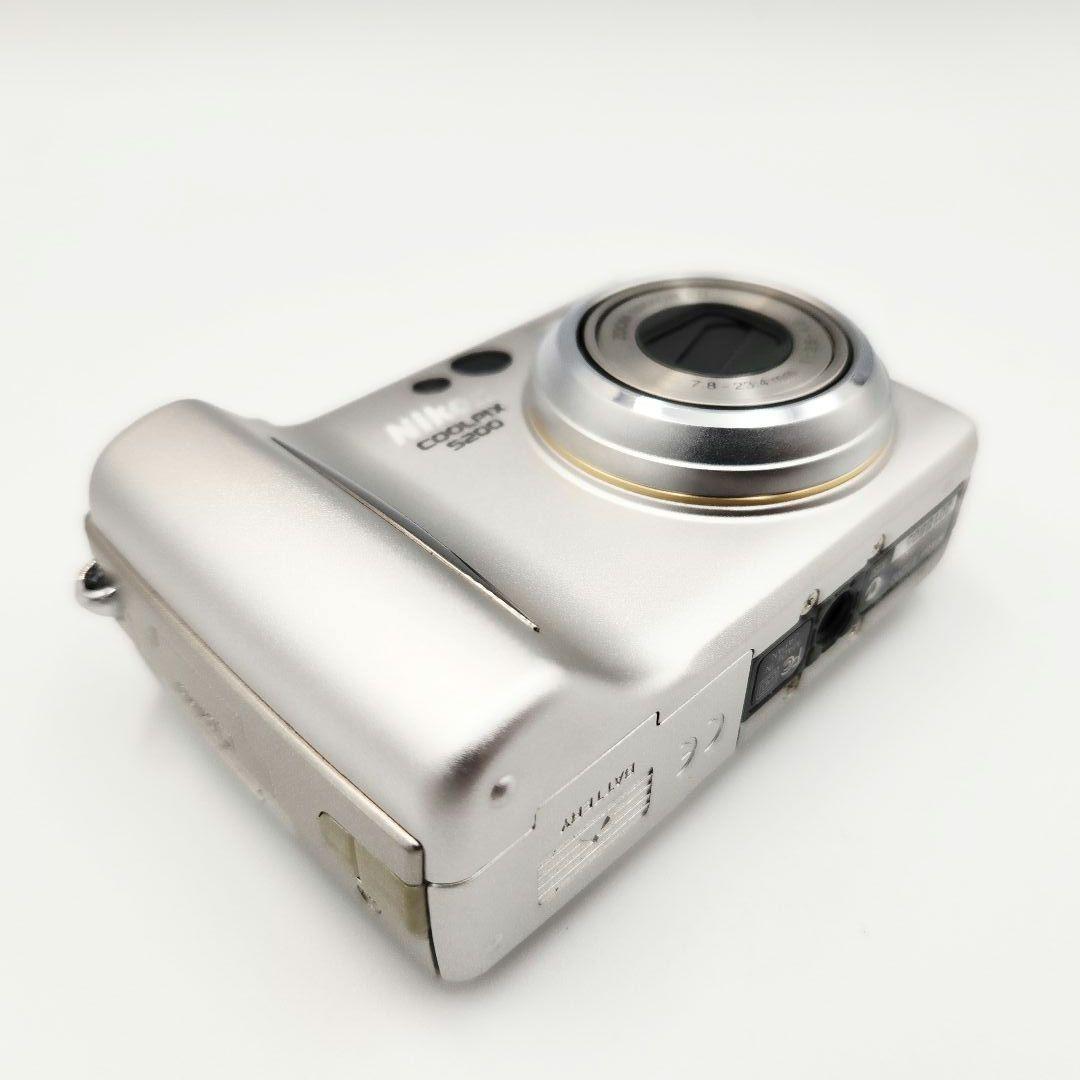 Nikon COOLPIX 5200 コンパクトデジタルカメラ 撮影写真あり