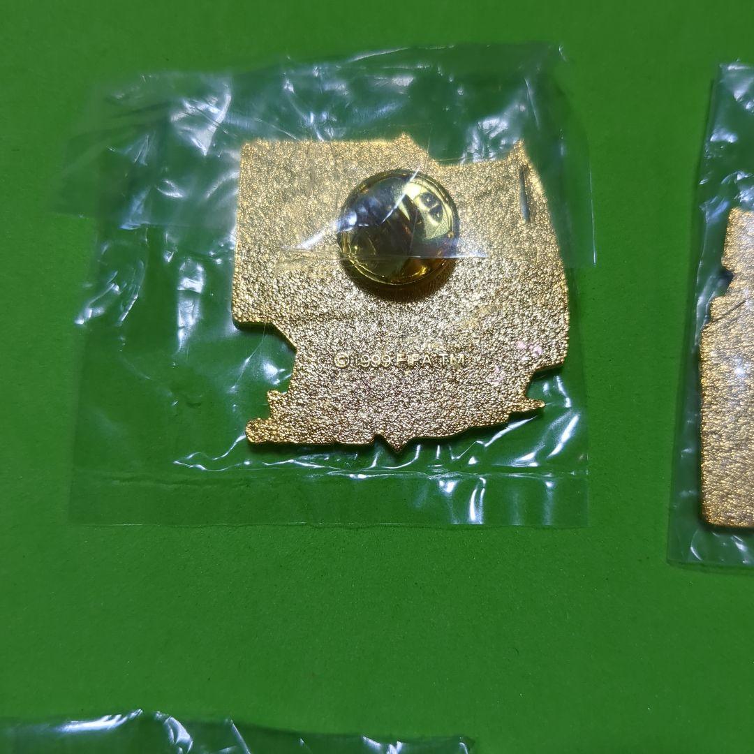 2002年ワールドカップ　コカ・コーラのキャンプ地ピンバッジ