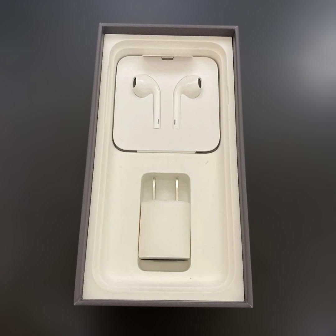 【SIMロック有り】iPhone 8 64GBスペースグレー【箱付き】