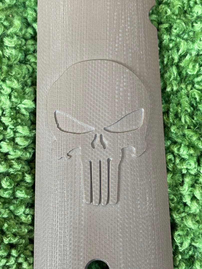 LOKGRIPS フルサイズ　G10 ガバメントグリップ　パニッシャー