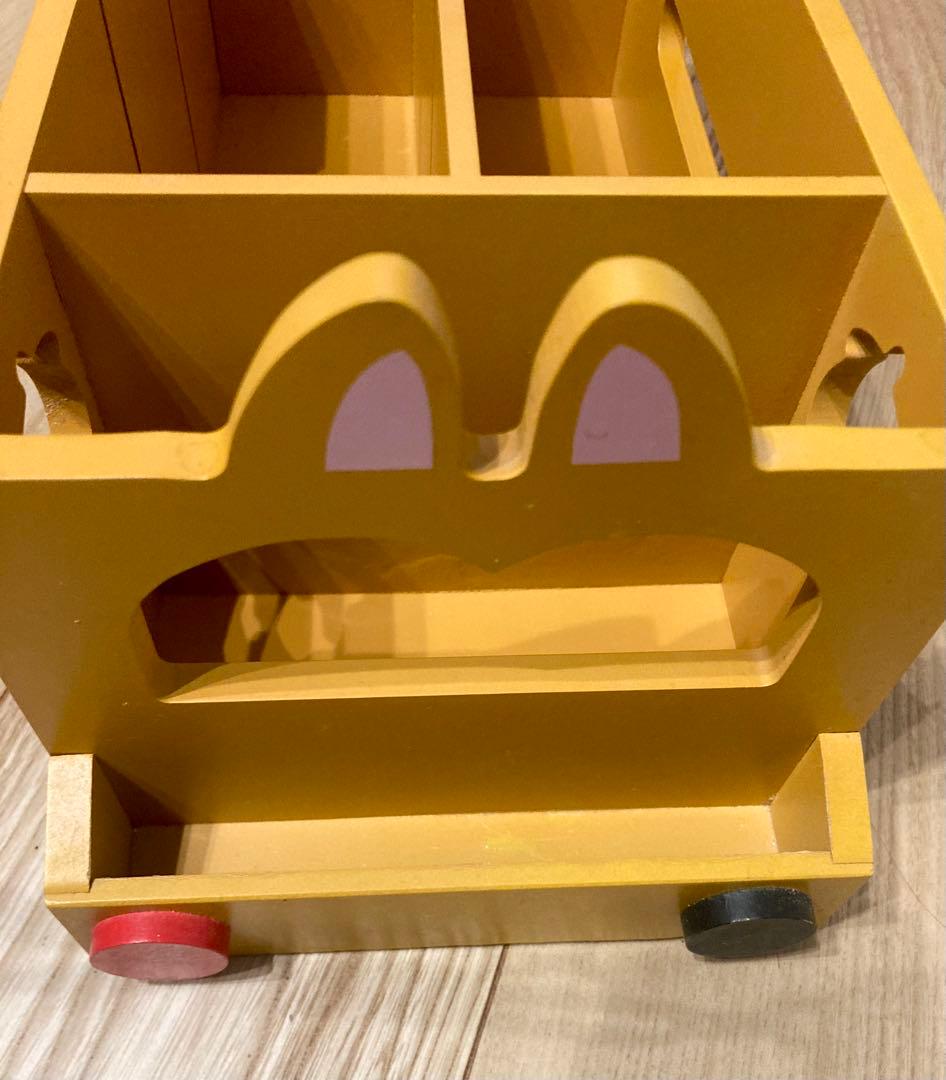 ディズニー　チップとデール　バス型卓上小物収納
