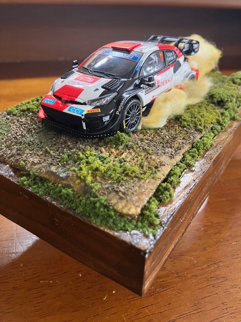 1/43 WRCヤリス/ジオラマ付き
