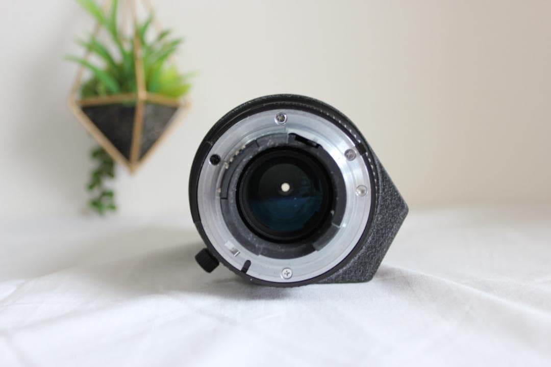 Nikon AF NIKKOR 75-300mm 1:4.5-5.6 望遠レンズ
