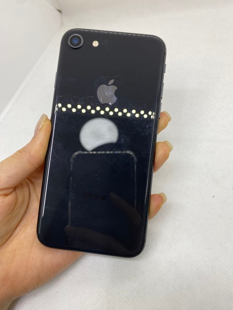 ジャンク品 Iphone 8 64GB Sim フリー　14100