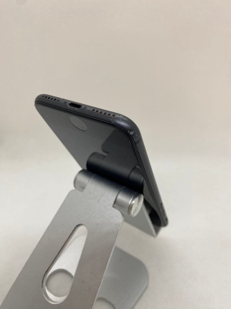 ジャンク品 Iphone 8 64GB Sim フリー　14100
