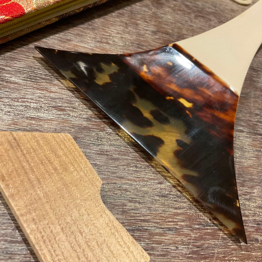 美品 三味線 鼈甲撥 白台 津軽撥 津軽三味線 ベッコウ バチ 高級品
