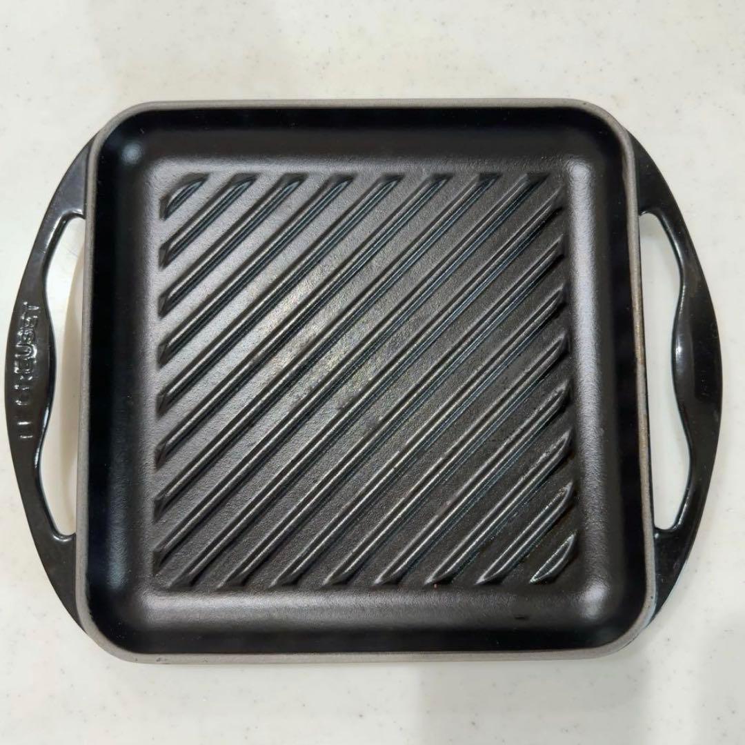 ルクルーゼ　グリルパン　グリル　カレ　24cm ブラック　スクエア