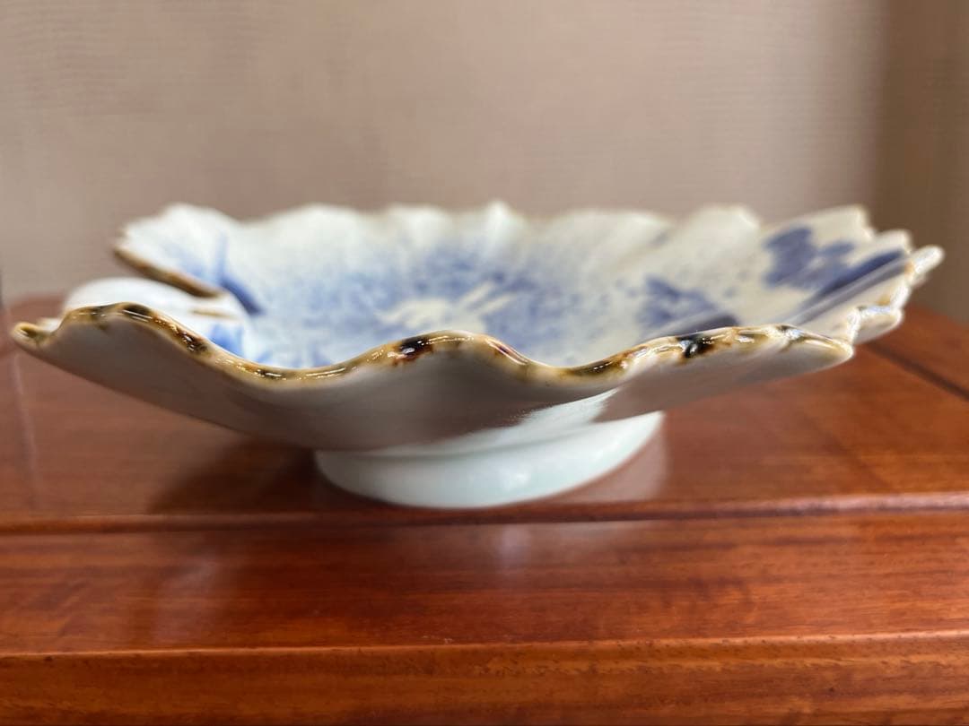 福泉窯　ツワ型　吹墨うさぎ　大皿　1点