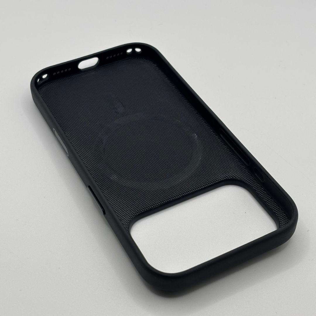 純正品　iPhone 17 Pro TechWoven Case ブラック