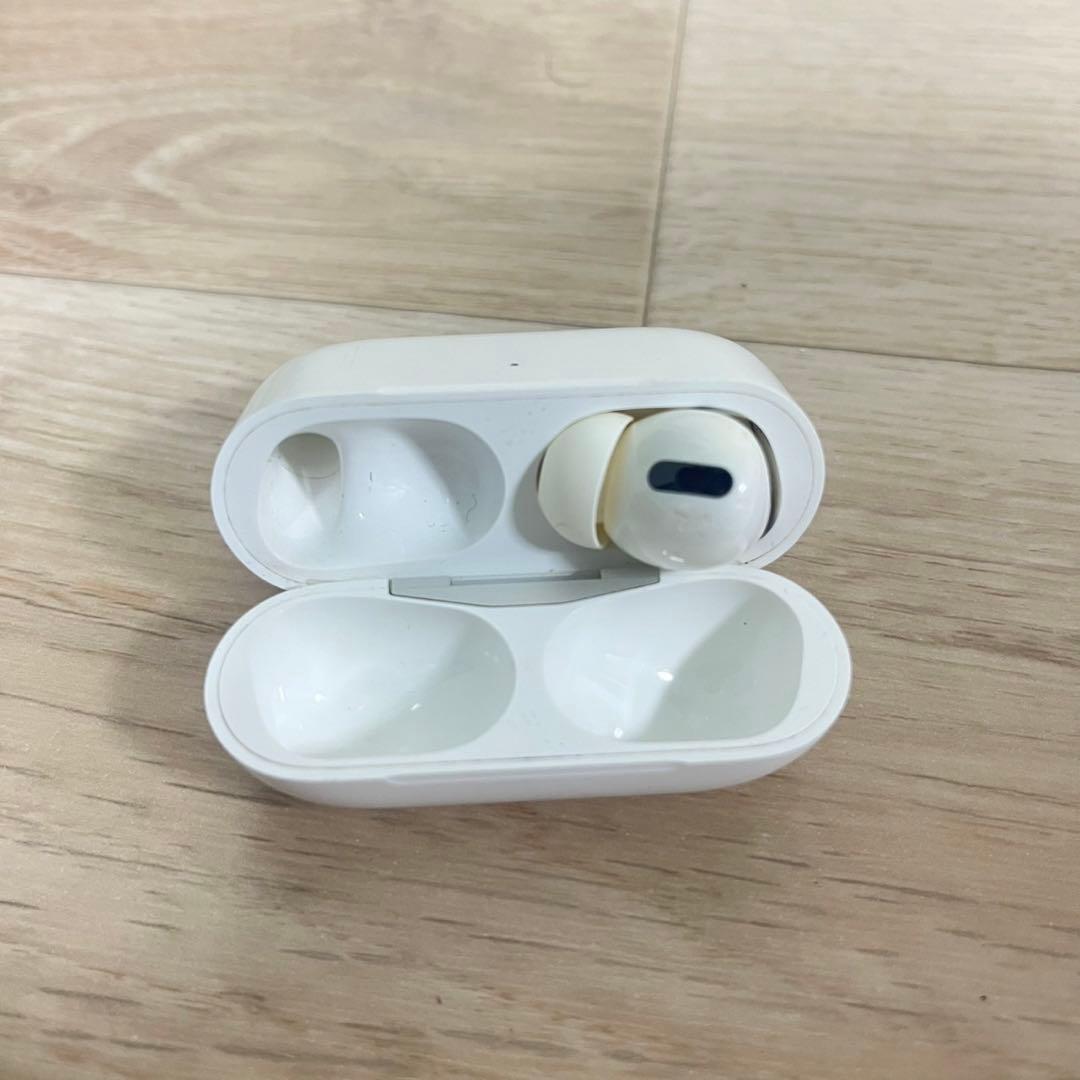 AirPods Pro 第二世代　本体+左耳