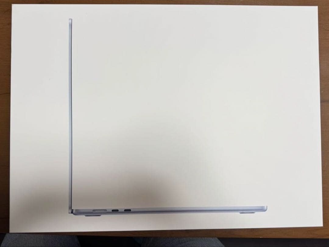 美品MacBookAir 15インチ M4 16GBメモリ 256GBストレージ