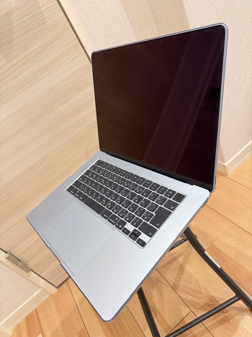 美品MacBookAir 15インチ M4 16GBメモリ 256GBストレージ