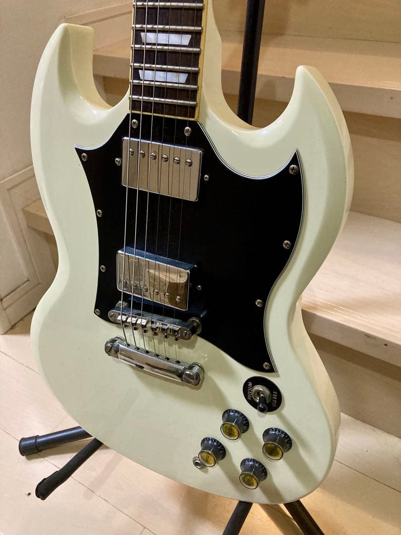 エレキギター　SGタイプ