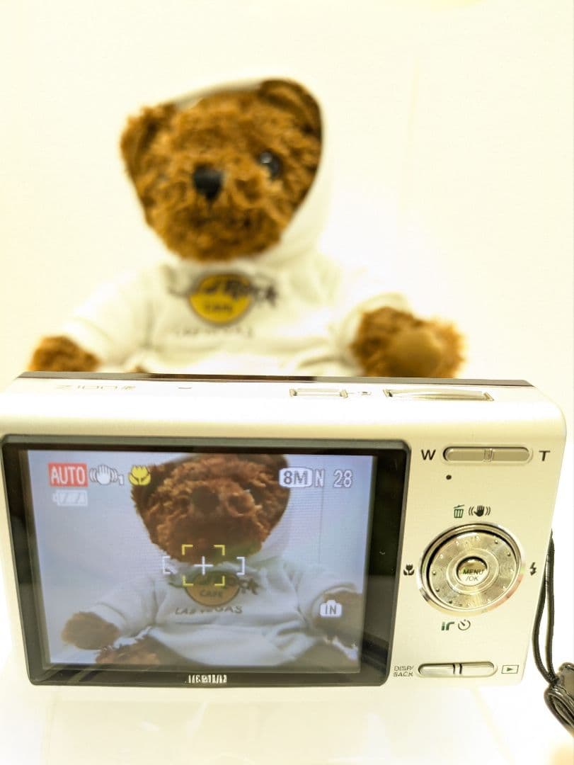 Fujifilm FinePix Z100 コンパクトデジタルカメラ