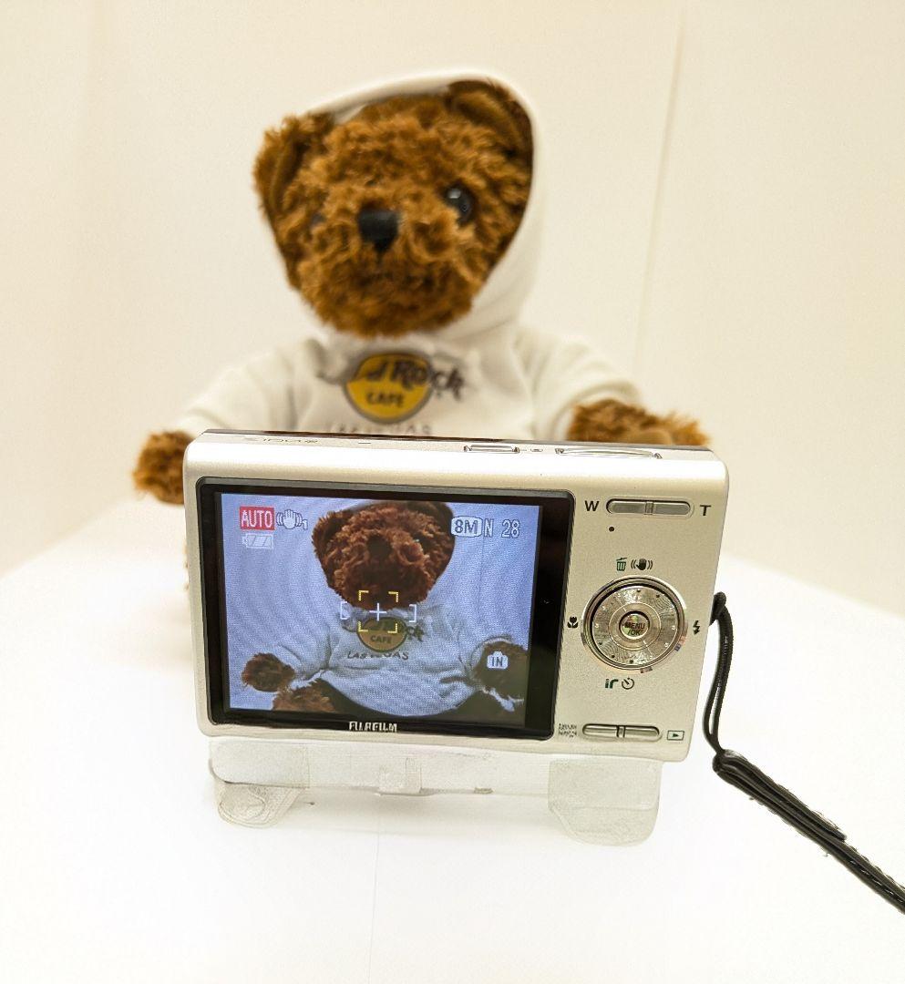 Fujifilm FinePix Z100 コンパクトデジタルカメラ