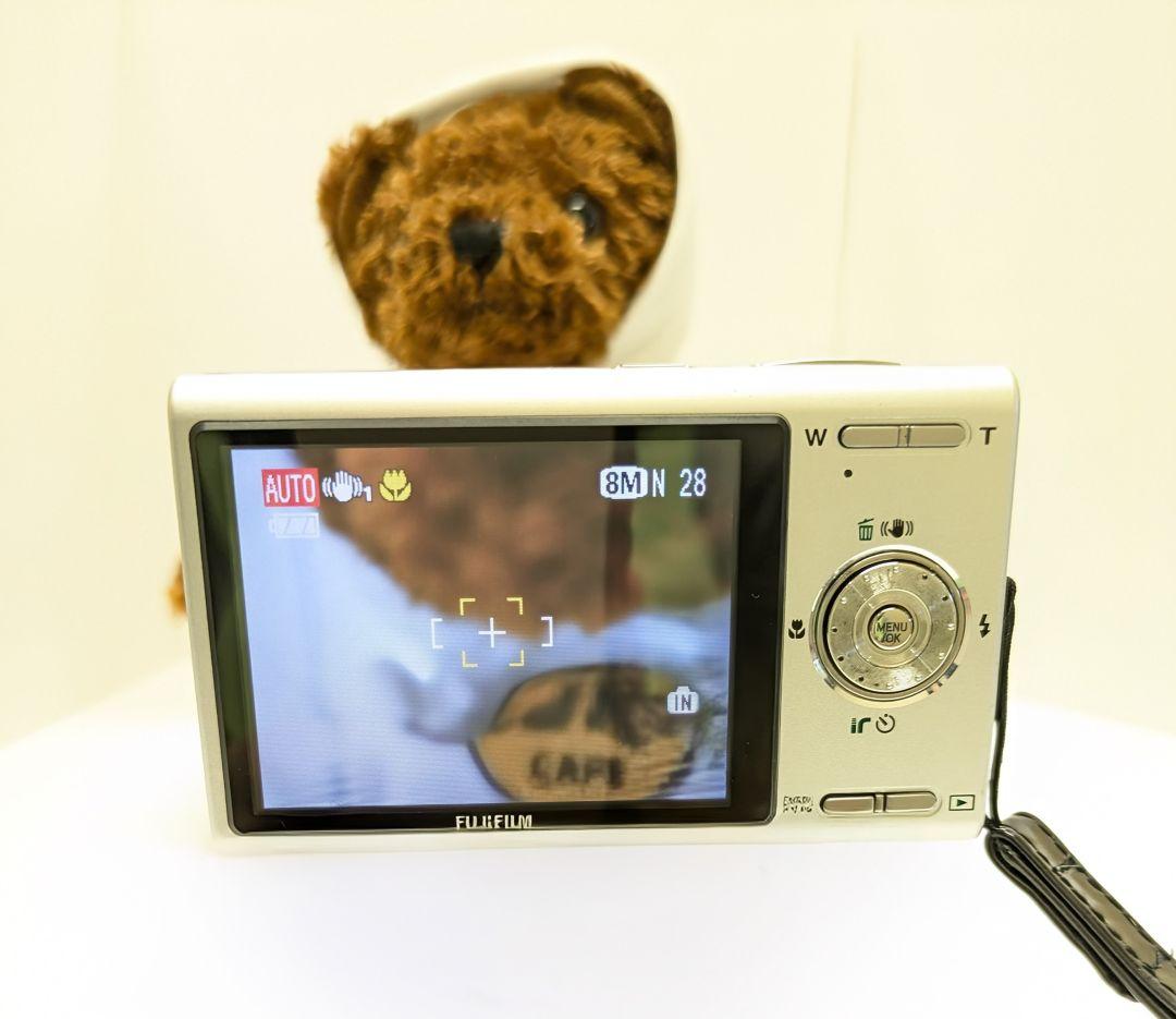 Fujifilm FinePix Z100 コンパクトデジタルカメラ