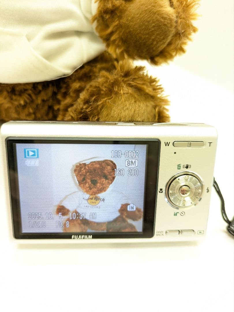 Fujifilm FinePix Z100 コンパクトデジタルカメラ