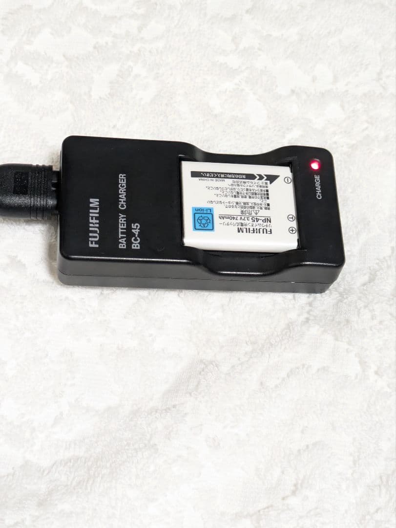 Fujifilm FinePix Z100 コンパクトデジタルカメラ