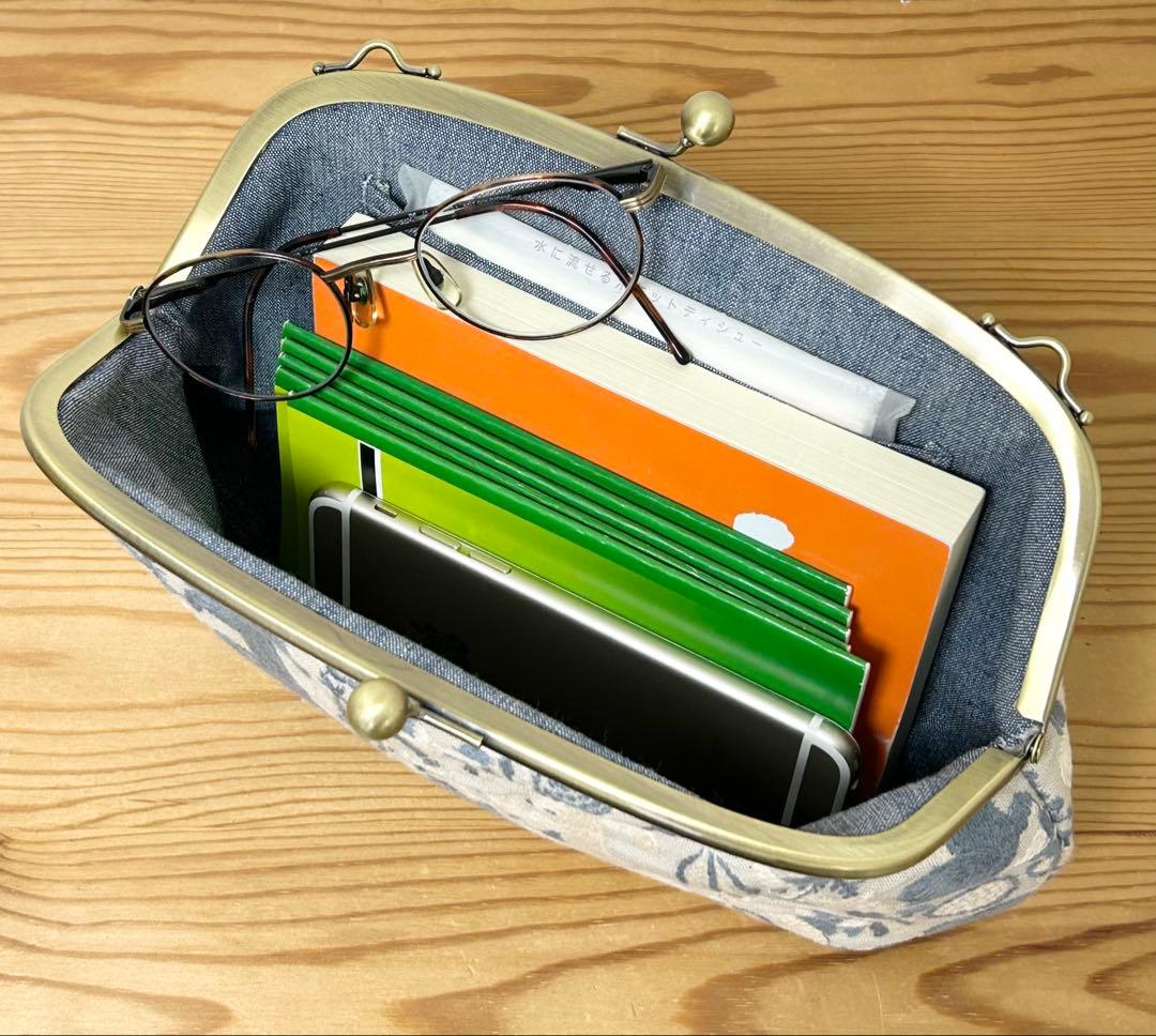ハンドメイド がま口バッグ ポーチ ウサギ うさぎ ベージュ 点と線模様製作所