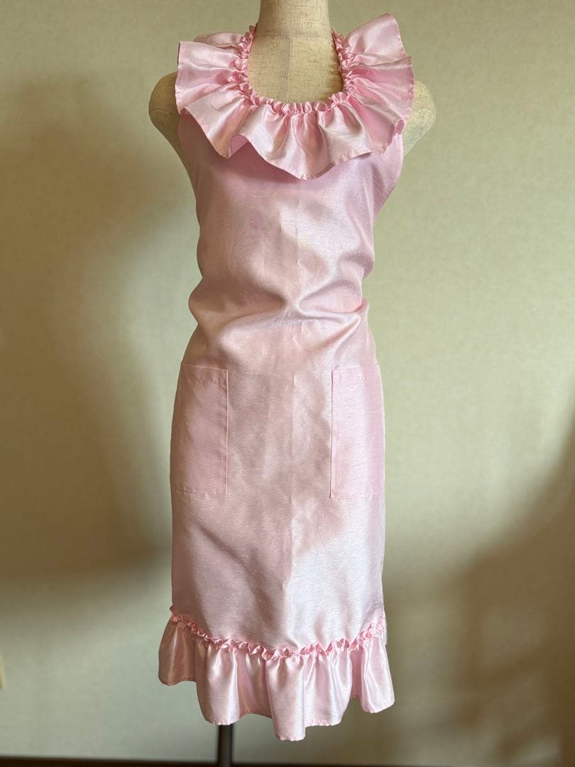 ラ プルミエール ピンクサテン エプロン 美品♪︎