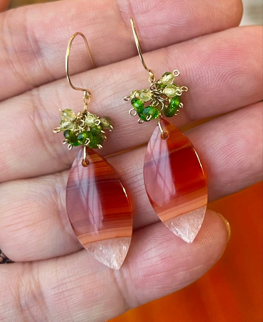カーネリアンドゥルージーピアス
