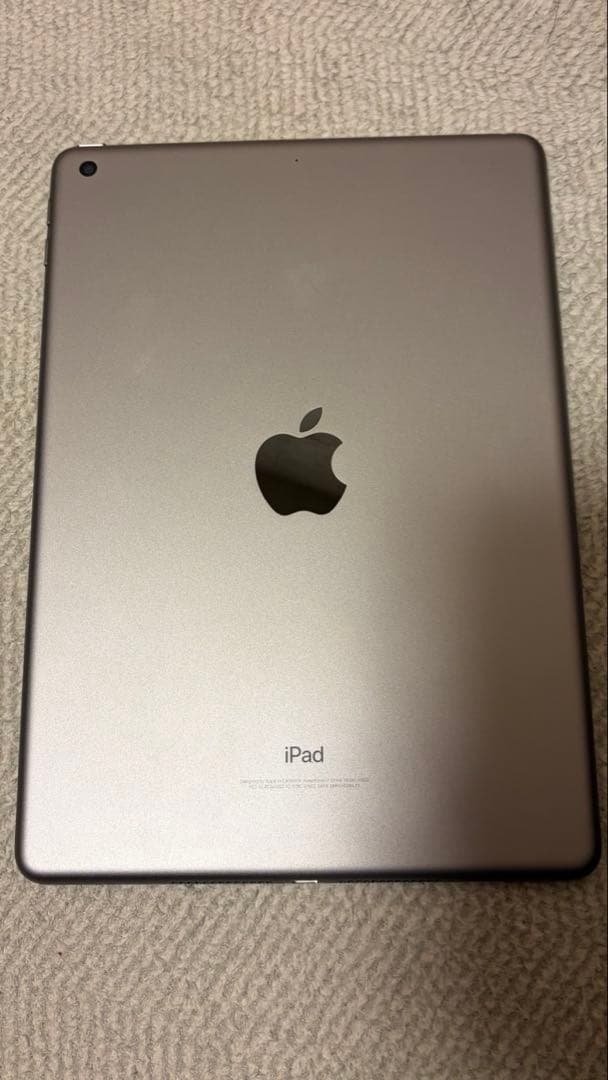 【美品】iPad 第五世代　スペースグレー 本体
