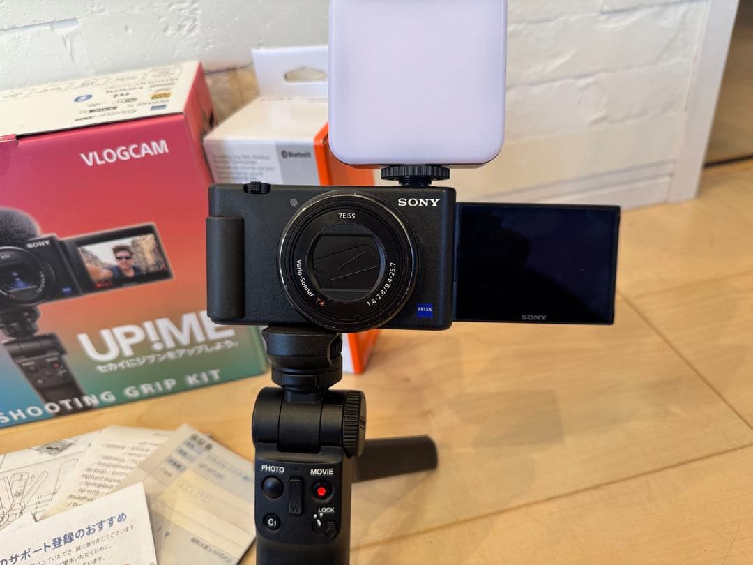 デジタルカメラ SONY SONY VLOGCAM ZV-1 SHOOTING GRIP KIT