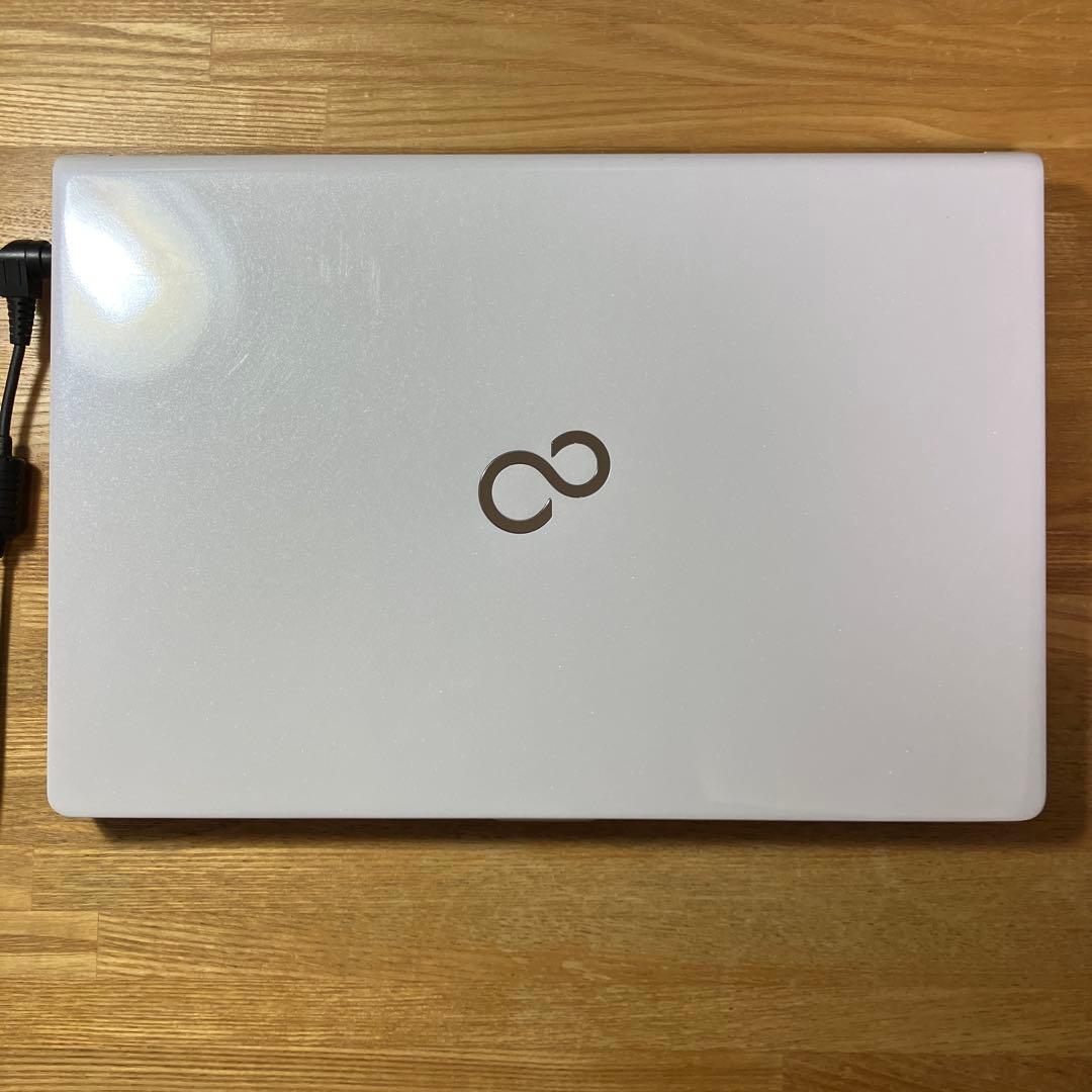 LIFEBOOK SH90/W 人気の白　タッチパネル搭載