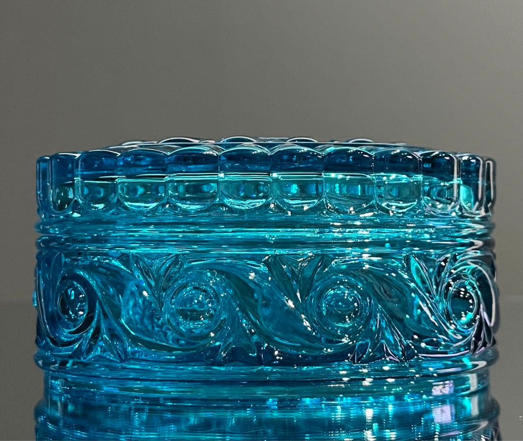 Baccaratバカラ / ※極美品 稀少色　RUSSE　ルッセ 蓋物 　ブルー