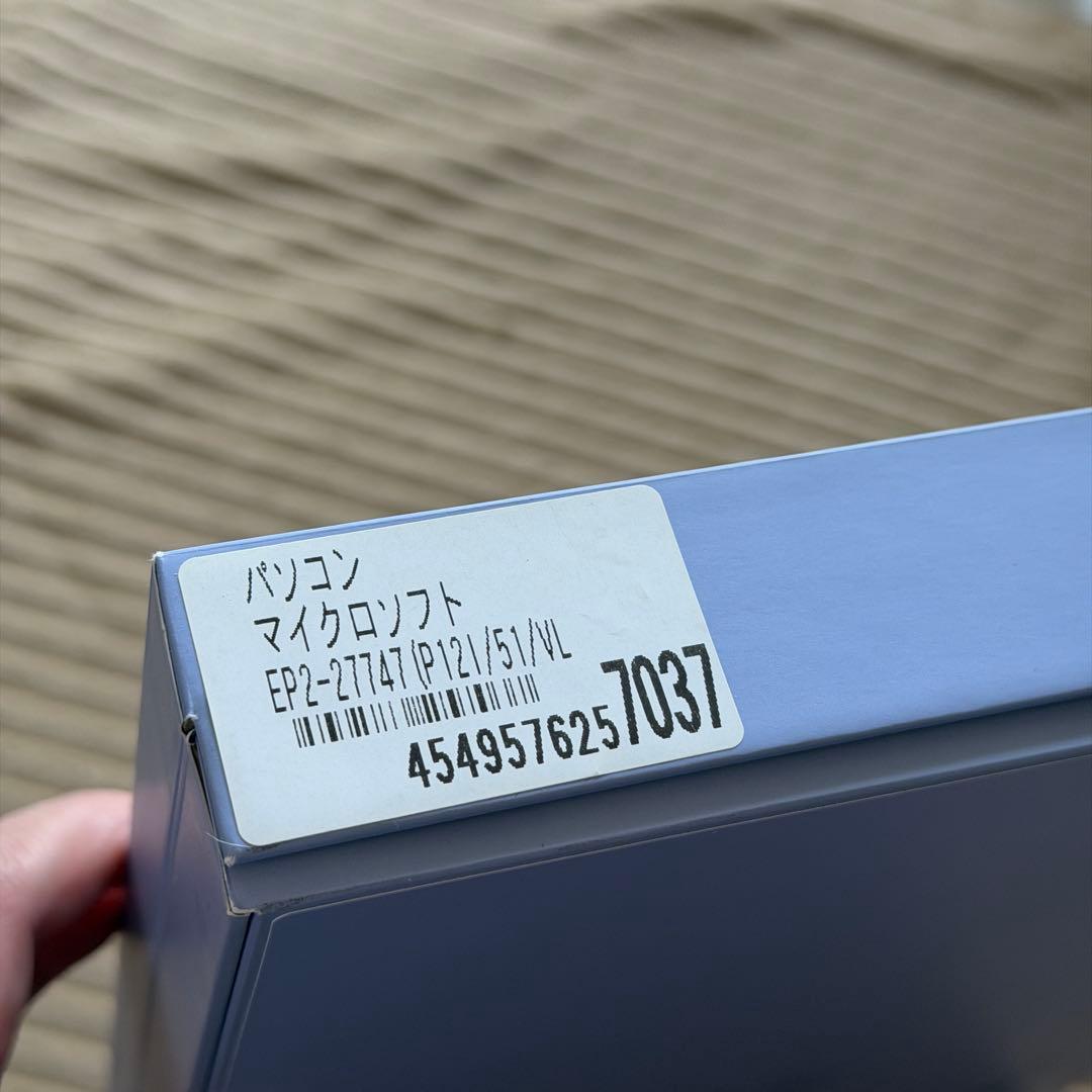 【新品同様】Surface Pro 12インチEP2-27747 バイオレット