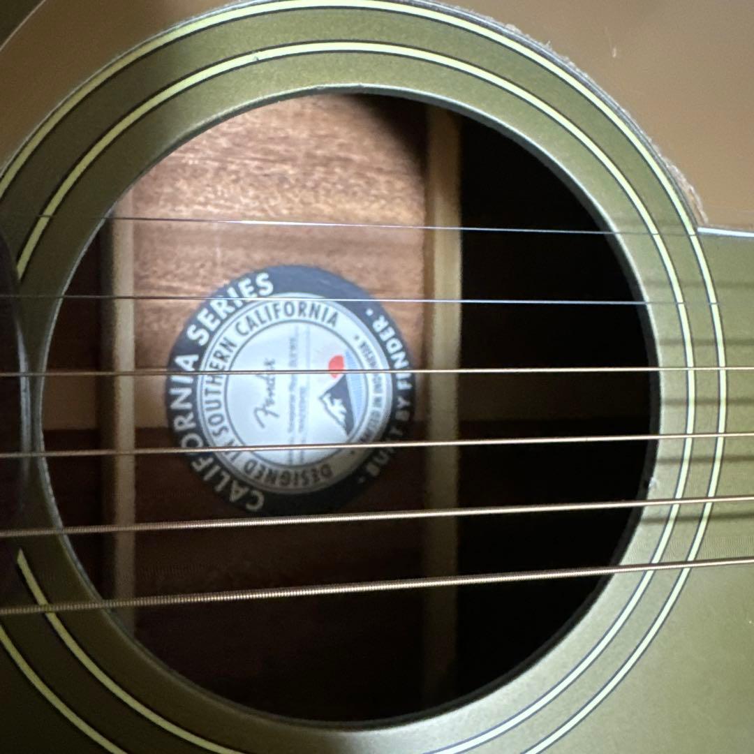 fender エレアコ　Newporter Player オリーブサテン　美品