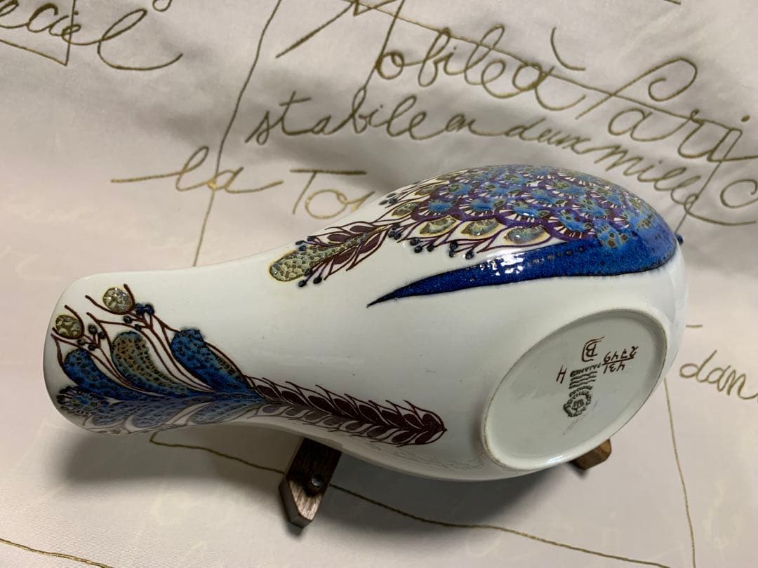 ロイヤルコペンハーゲン　ビンテージのテネラ・鳥型の縦長ボール！素敵過ぎます！