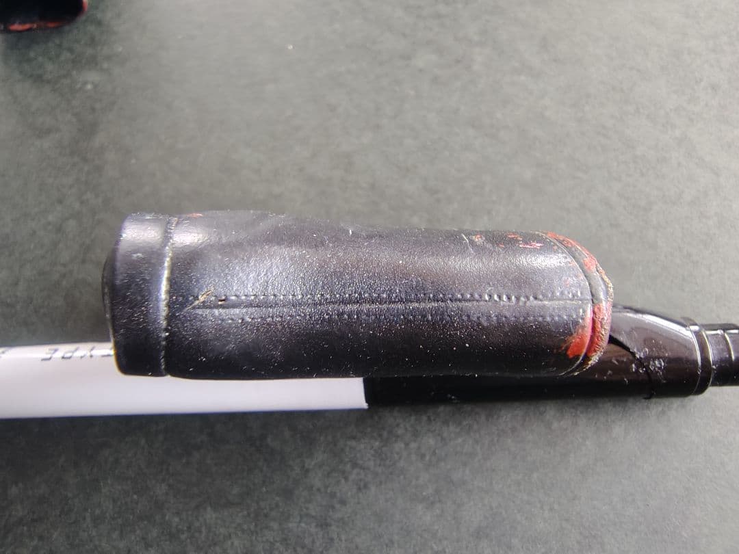 ソフビ タイガーマスクのブーツ 死闘の後の血痕あり