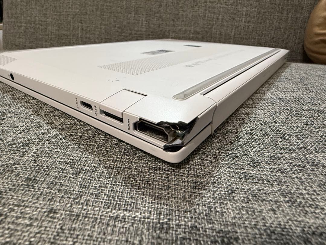 HP Pavilion Aero 13インチ 外装破損有り SSD512GB