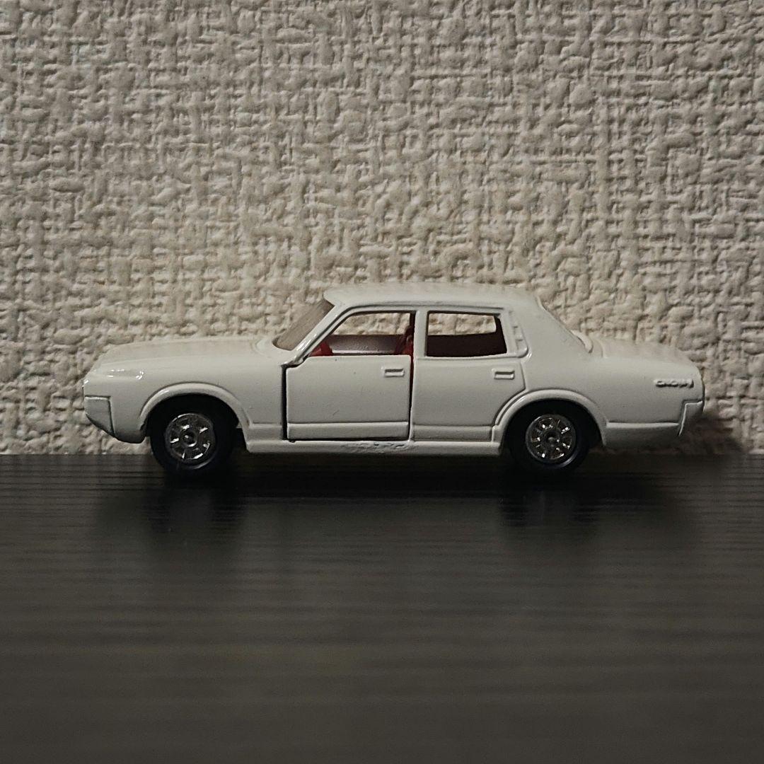 TOMICA　トミカ　ニュークラウン　箱付き