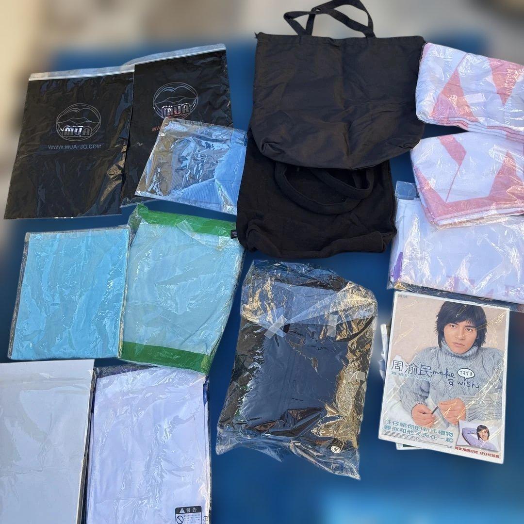 アイドルf4 台湾アイドルf4 コンサートグッズ多数新品 ヴィック・チョウ周渝民