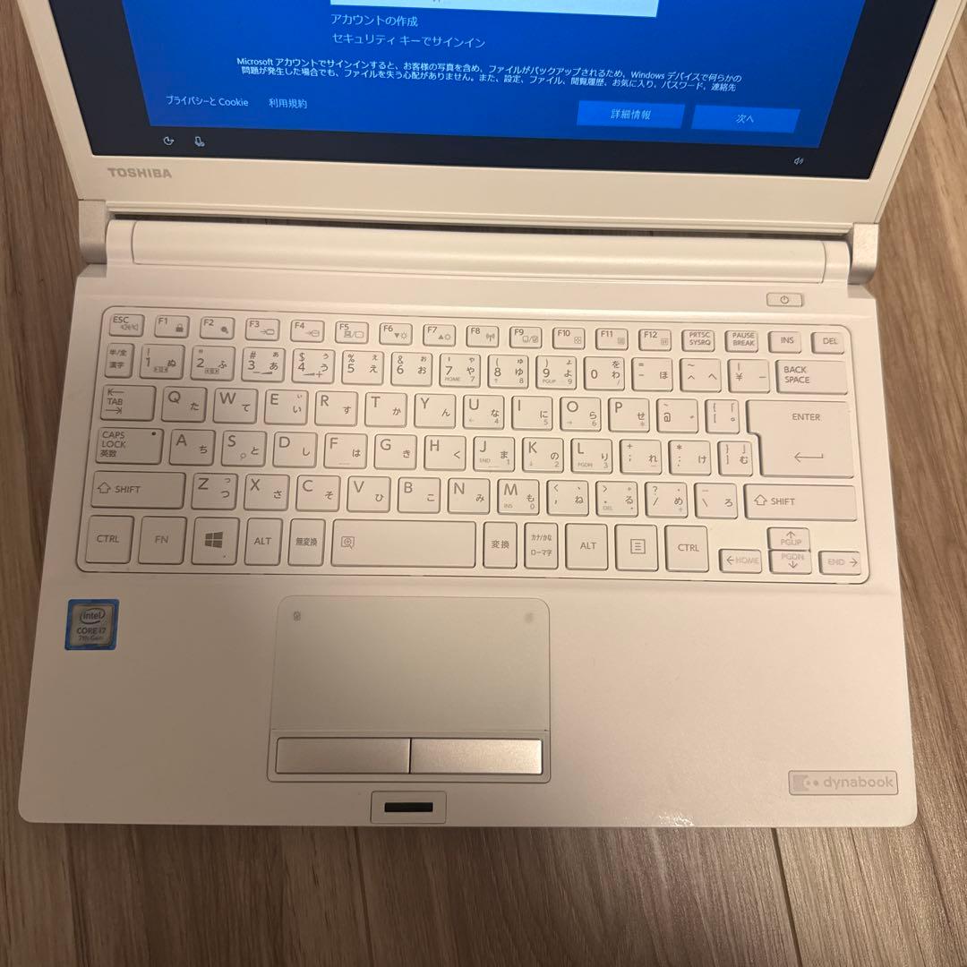 TOSHIBA dynabook 13.3インチ PRZ83CW-BJB