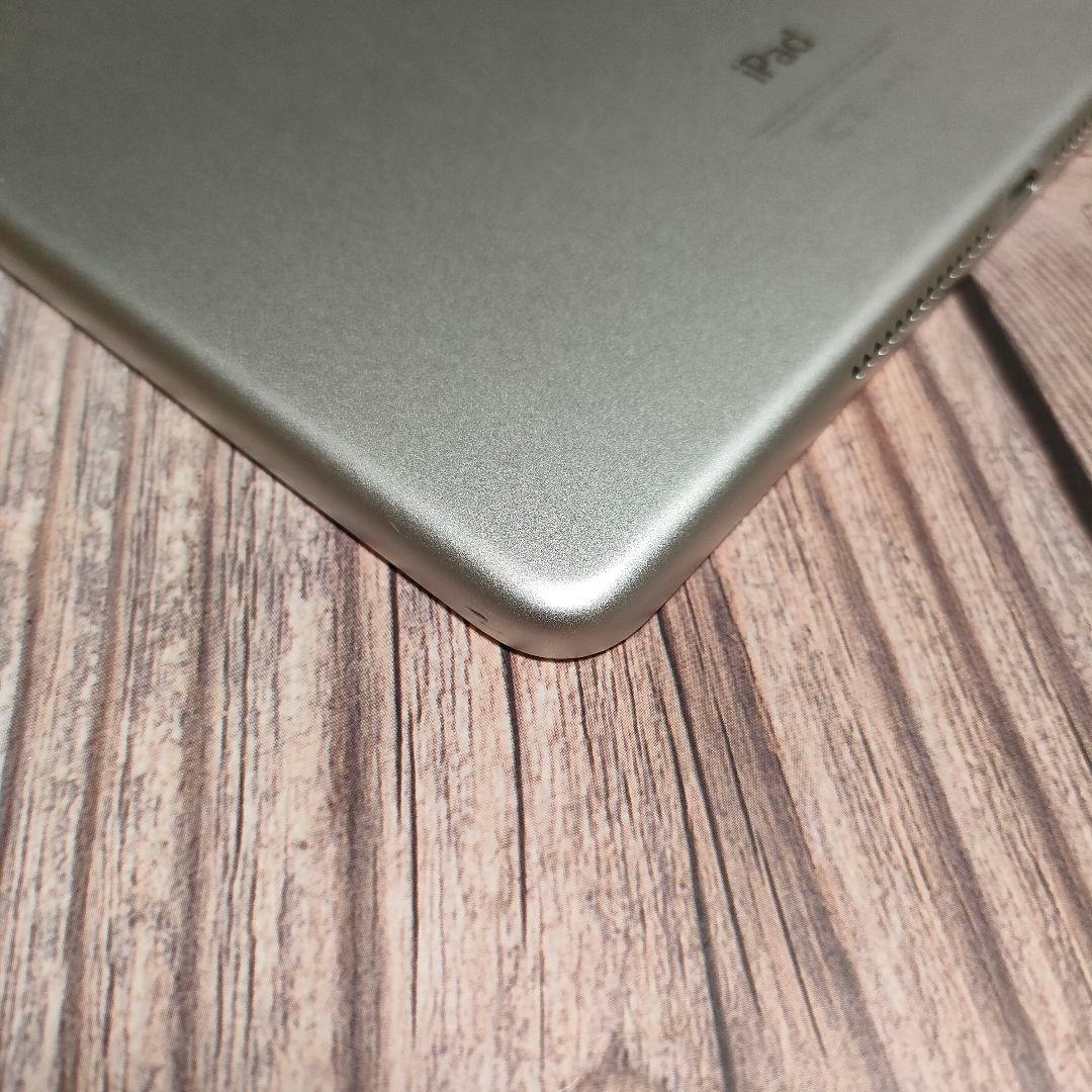 iPad Air 2世代 64GB シルバー 美品 バッテリー100%