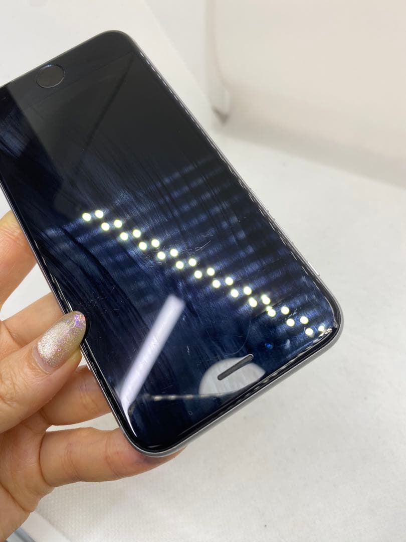 Iphone 6s 32GB Sim フリー　23704