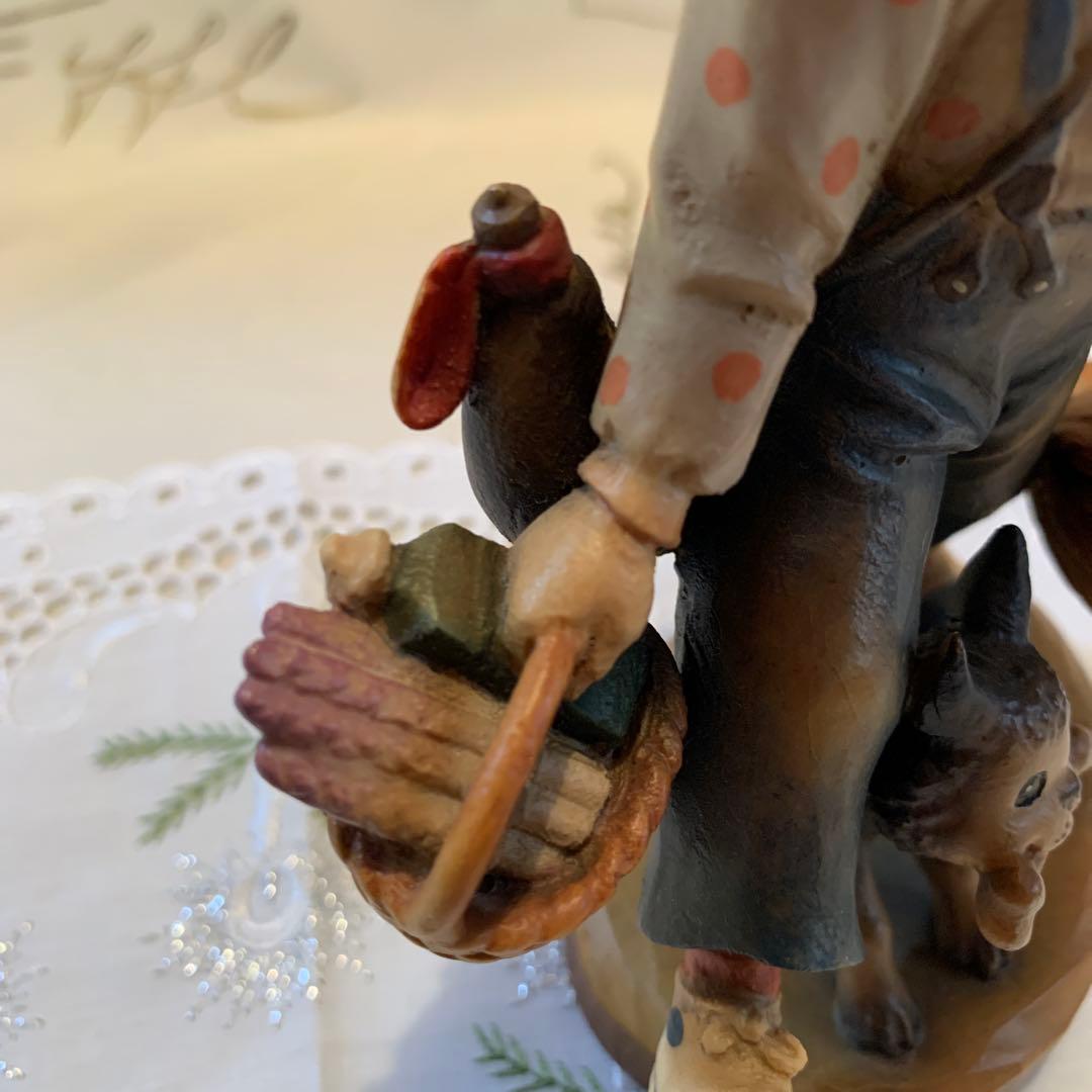 ANRI アンリ人形　ピクニック中の男の子！オレンジの水玉模様が可愛いです！