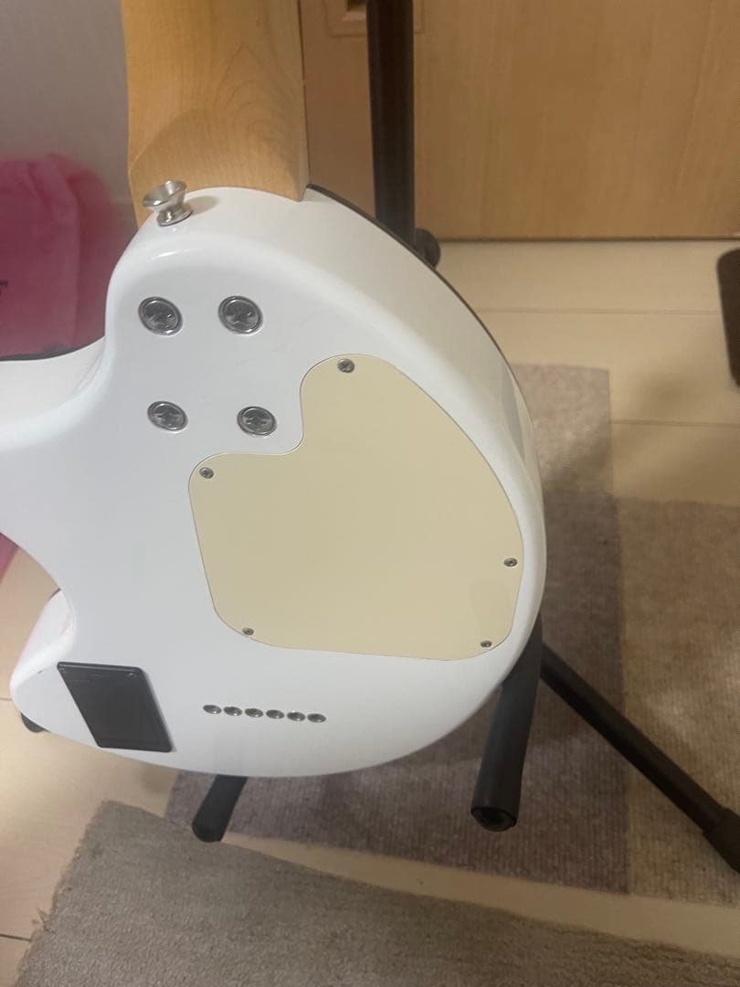 ハローキティ エレキギター　FERNANDES アンプ内蔵 ZO-3 ゾウサン