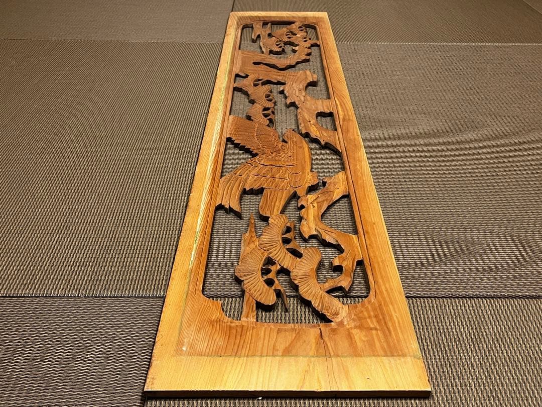 超絶希少★良品 アンティーク建具 木彫りの両面彫刻 欄間（らんま）松に鷹 1枚